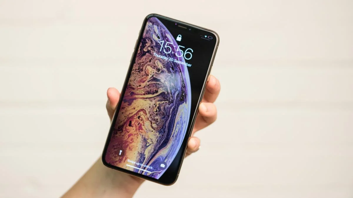 آشنایی با آیفون xs max